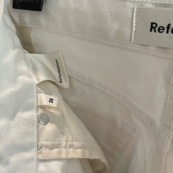 Reformation white mid crop flare jeans size 26 - Picture 3 of 8